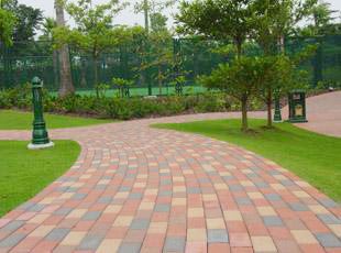 雙龍水泥制品有限公司與新時(shí)代發(fā)展同行，共建美麗城市